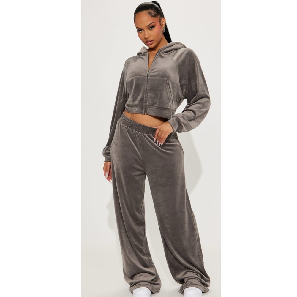 NWT Fashion Nova Gray Velour Tracksuit - Picture 1 of 7